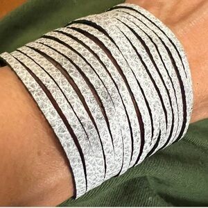 Ennelle White Distressed Leather Slice Bracelet